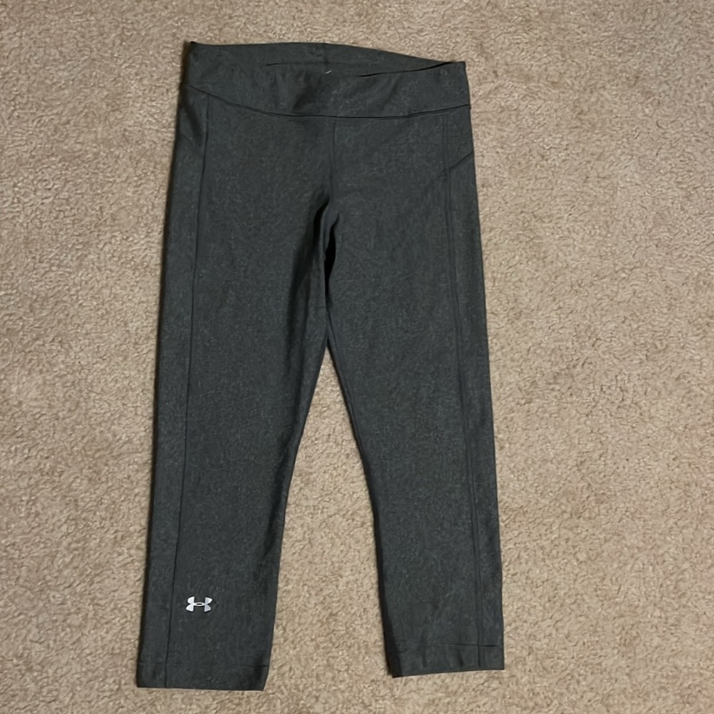 Under Armour heatgear Capri Compression Leggings NWT